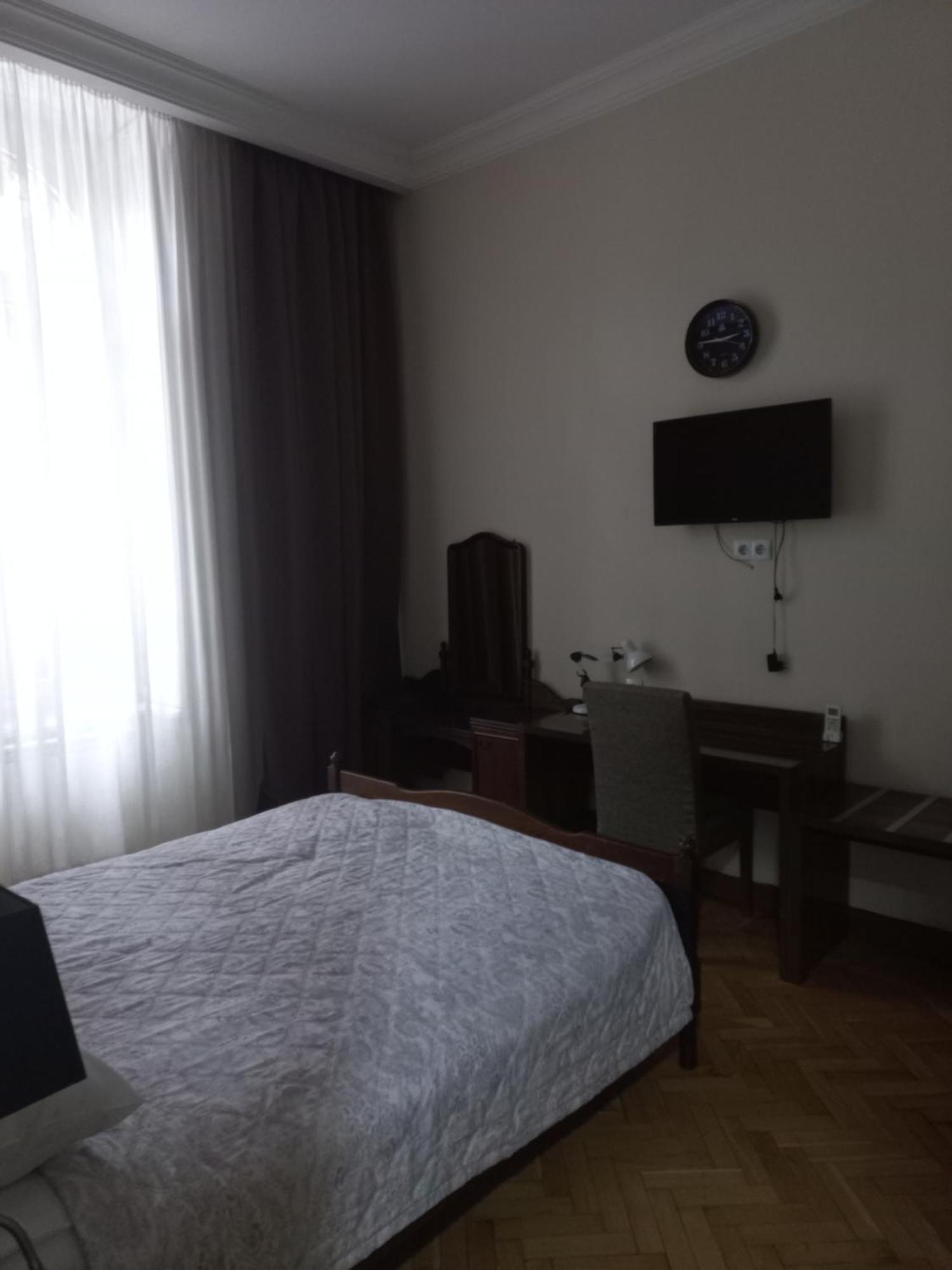 Apartment On Vera Tbilisi Bagian luar foto